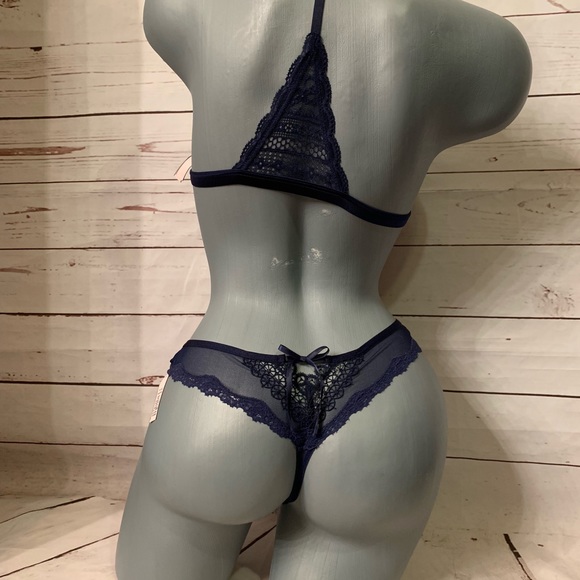 Victoria Secret Set - Picture 5 of 8